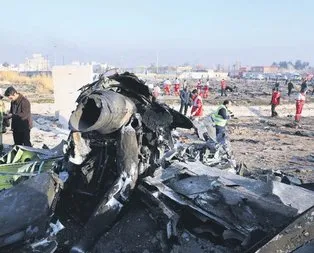 Ukrayna uçağı füzeyle düşürüldü