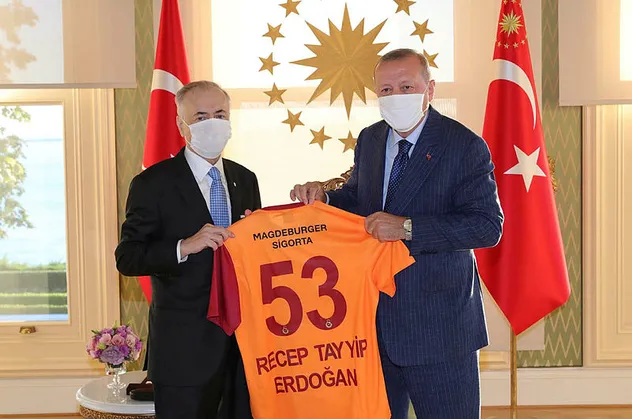 Galatasaray Başkanı Mustafa Cengiz'den Başkan Recep Tayyip Erdoğan'a: Türk sporu adına teşekkür ederim