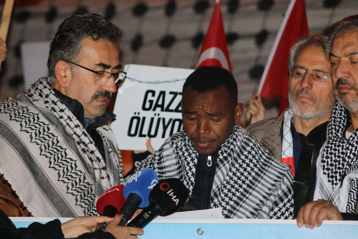 Kapadokya’da Gazze mesajı! Sıcak hava balonları kefiyelerle gökyüzüne yükseldi-4