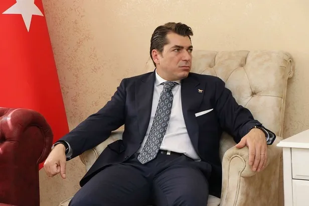 ekremci-oda-tvden-kilicdaroglunu-fisledi-rusvetcilerle-is-tutuyor-1679867008493.jpeg Ekremci fondaş medyanın temsilcisi Oda Tv’den Kılıçdaroğlu’na ağır itham: Rüşvetçilerle iş tutuyor-6