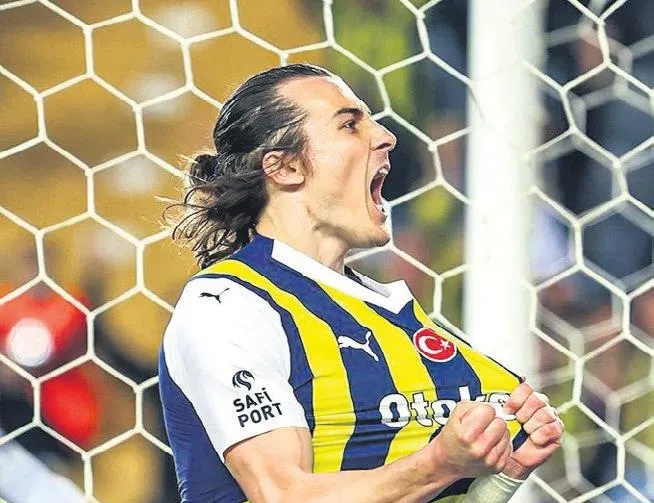 Çağlar resmen Fenerbahçe’de