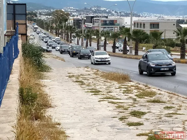 SON DAKİKA: 29 Nisan-17 Mayıs arasındaki yasağı yazlıklarında geçirmek isteyenler Bodrum'a akın etti! Trafik kilitlendi - 4