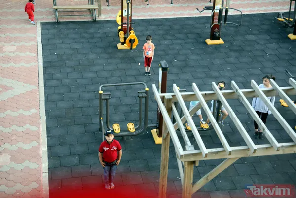 19 Mayıs saat 19.19'da tüm Türkiye İstiklal Marşı için tek ses oldu! - 18