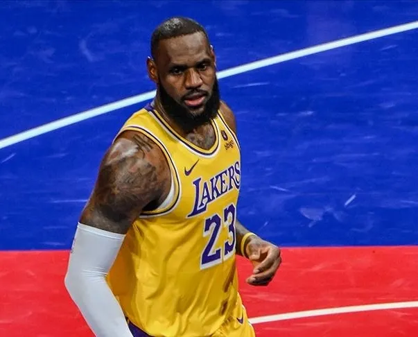 Lebron Lakers’ı kurtaramadı