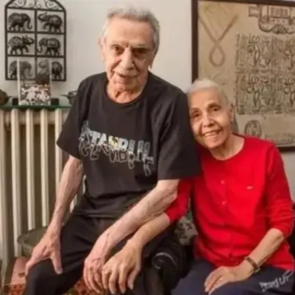 Aydemir Akbaş’ın eşi Beyhan Benek Akbaş hayatını kaybetti! Sanat dünyasını yasa boğan veda