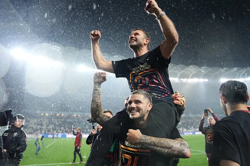 galatasaray-teknik-direktoru-okan-buruktan-fenerbahceye-gonderme-tarih-sampiyon-olanlari-yazacak-galibiyet-ala-1717689353661.jpg Mauro Icardi Galatasaray'da kalacak mı? Okan Buruk'tan açıklama geldi-4
