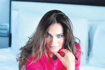 Paris’te ışıldadı!