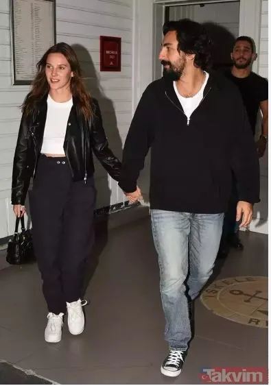 Sahnede şarkı söyleyen Kıvanç Tatlıtuğ'a Umut Evirgen'den müdahale "Yapmayın yakışmıyor" Alina Boz ile Umut Evirgen'in düğünde... - 20