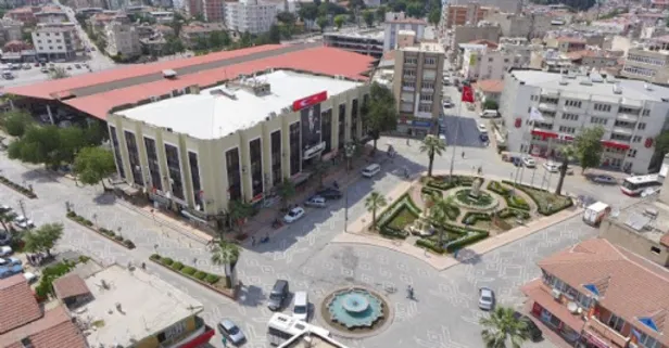 CHP'li Torbalı Belediye Başkanı İsmail Uygur'un o sözleri İYİ Partilileri çileden çıkardı! Toplantıyı terk ettiler