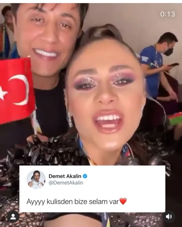 eurovisionda-yarisan-azerbaycan-ekibinden-demet-akalina-tesekkur-videosu-kulisten-bakin-nasil-seslendi-1621723132112.jpg