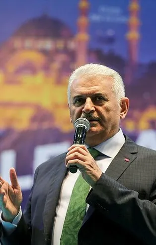 Binali Yıldırım'dan İstanbul'un fethinin 566. yılına özel video
