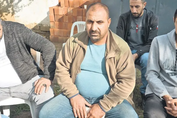 1696458216868.jpeg Peşinden koştukları top sonları oldu! İstanbul'da kayıp 3 çocuğun cansız bedeni inşaatın su dolu temelinde bulundu-3