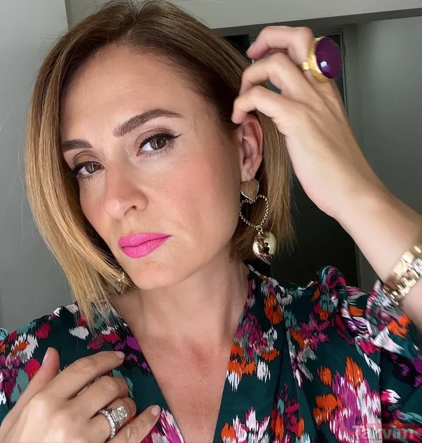 8 yıllık evliliği biten Ceyda Düvenci incecik kaldı! Son halini gören inanamadı! Kırmızı minisiyle baştan aşağı paylaştı! Sırrı ortaya çıktı - 4