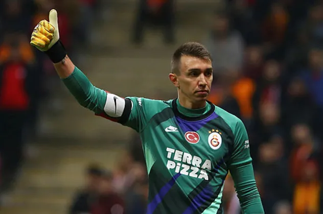 Galatasaray kalecisi Fernando Muslera'dan haber var | Ameliyattan çıktı