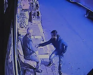 Yaşlı adamın emekli maaşını böyle çaldı!