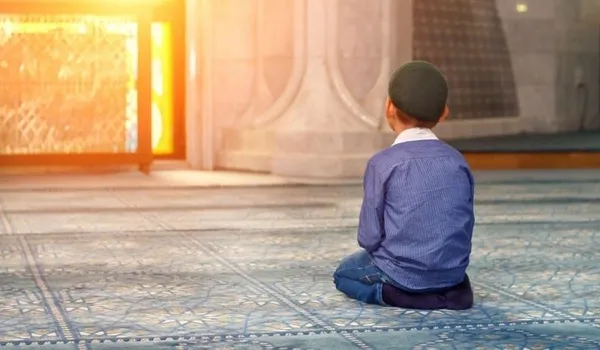 Prof. Dr. Nihat Hatipoğlu yazdı: Çocukları Allah'la korkutmayın-4