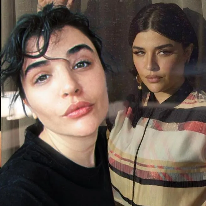 bebek-bekleyen-gonca-vuslateriden-samimi-aciklamalar-karnima-boyle-cicekler-bocekler-cizmeye-basladim-1709331921522.jpeg Bebek bekleyen Gonca Vuslateri'den samimi açıklamalar! "Karnıma böyle çiçekler, böcekler çizmeye başladım"-2