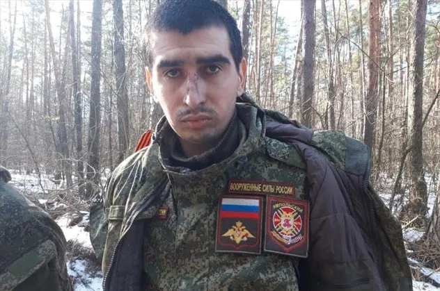 Ukrayna, iki Rus askerini esir aldı