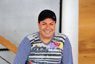 Fatih Ürek son yolculuğuna uğurlanıyor: Sevenleri tabutunun başında gözyaşlarına boğuldu