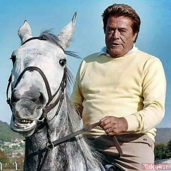 Yeşilçam efsanesi Cüneyt Arkın’ın oğlu Murat Arkın’ından kahreden paylaşım! Gördüğü rüyayı anlattı “Babam çıkıp şimdi gelse...” - 17