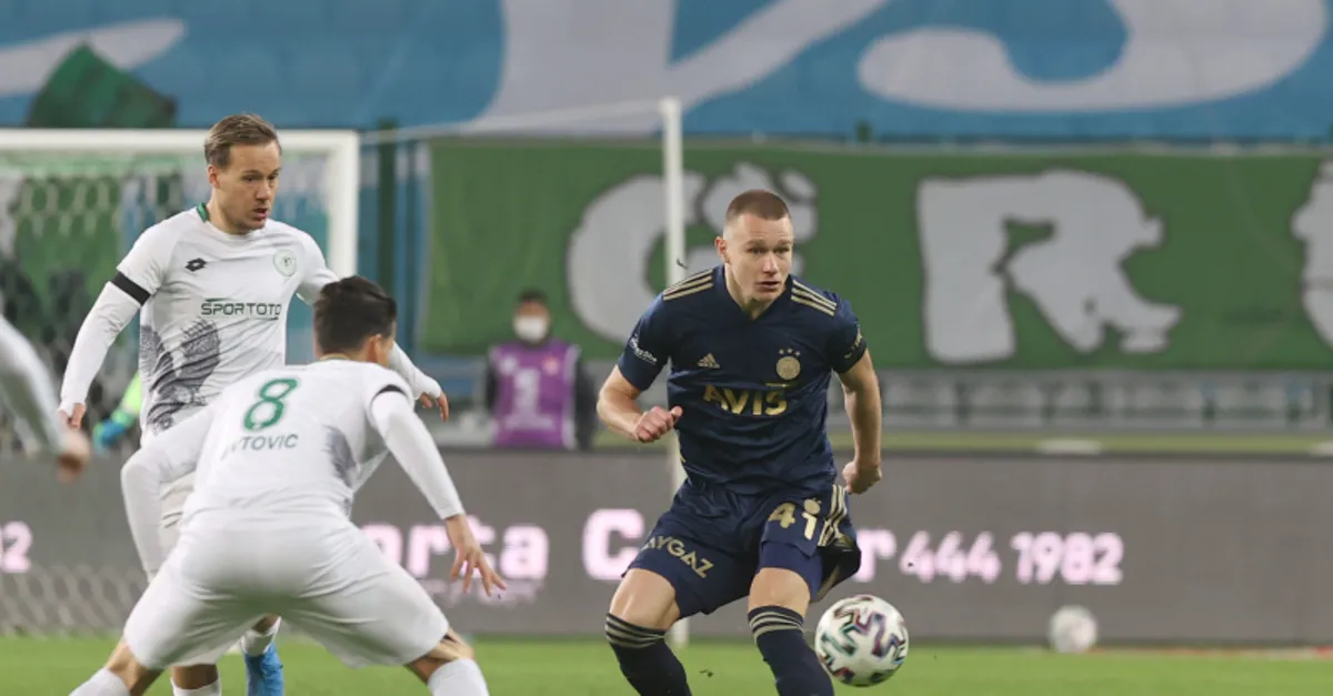 Attila Szalai taraftarın kahramanı oldu! Macar stoper performansıyla herkesi kendisine hayran bırakmış durumda