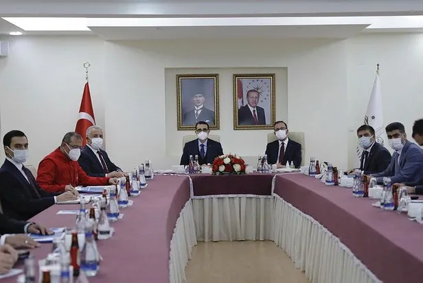 enerji-ve-tabii-kaynaklar-bakani-donmezden-turkiye-nahcivan-dogal-gaz-boru-hatti-mesaji-birkac-ay-icerisinde-ihalesini-tamamlayacagiz-1610219502309.jpeg Enerji ve Tabii Kaynaklar Bakanı Dönmez'den 'Türkiye-Nahçıvan Doğal Gaz Boru Hattı' mesajı: Birkaç ay içerisinde ihalesini tamamlayacağız-2