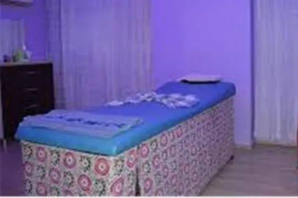 masaj-salonu-degil-fuhus-salonu-2-kisi-gozaltina-alindi-1636962454808.jpg