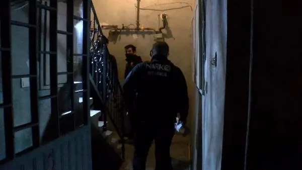 İstanbul'da uyuşturucu satıcılarına helikopter destekli operasyon-2