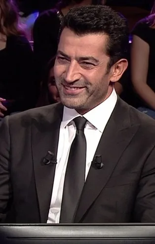 Van Müzesini gezen biri en çok hangi uygarlığa ait eserleri görür?