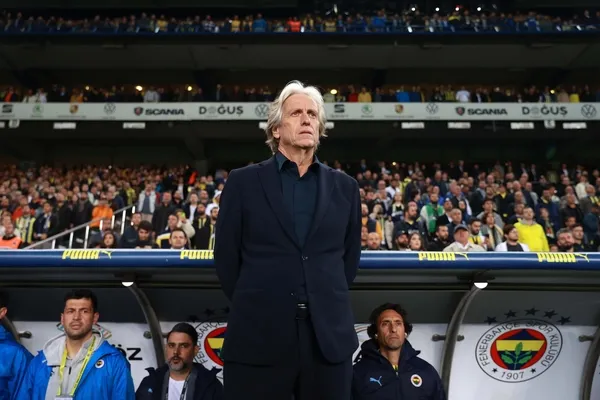 brezilyadan-fenerbahcelileri-kizdiracak-iddia-jorge-jesus-kos-kosa-gelir-1668423723616.jpg Brezilya'dan Fenerbahçelileri kızdıracak iddia: Jorge Jesus koş koşa gelir-3