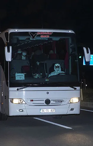 Yunanistan'da karantinaya alınmışlardı! Türkiye'ye getirildiler