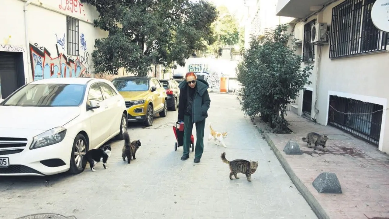 Leman Sam’dan basın mensupları ile güldüren diyalog!