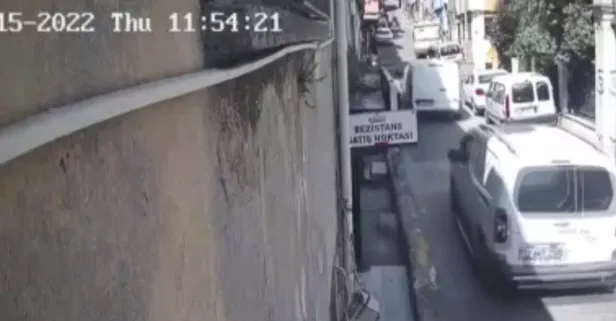 Şişli'de film gibi kovalamaca! Aracını bıraktı yaya olarak kaçtı