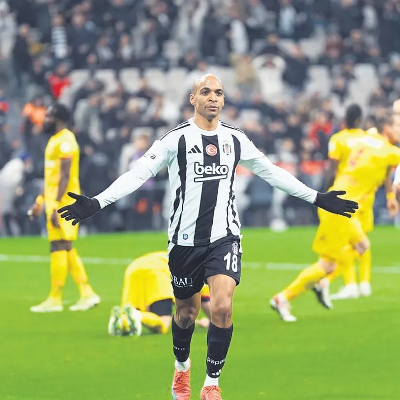 Mario ile yollar ayrılabilir