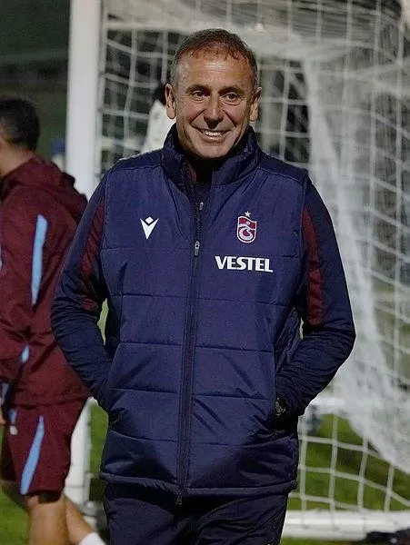 trabzonspor-teknik-direktoru-abdullah-avci-sampiyonluga-inaniyorum-1634498501512.jpeg Trabzonspor Teknik Direktörü Abdullah Avcı: Şampiyonluğa inanıyorum-5
