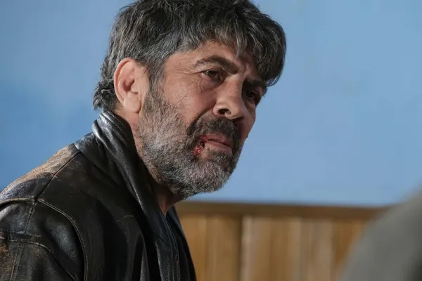 ates-kuslari-31-bolum-3-fragmani-nefes-kesti-her-seye-bastan-baslasak-olmaz-mi-1700142207123.jpg Ateş Kuşları 31. bölüm 3. fragmanı nefes kesti: Her şeye baştan başlasak olmaz mı?-5