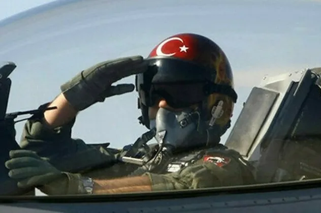 Türkiye ve Azerbaycan'da başlatılan ortak tatbikat için F-16'larımız Azerbaycan'a geldi