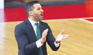 valerien-ismael-fenerbahce-derbisi-icin-1927-gun-sonra-bir-ilke-imza-atabilir-1651786684549.jpeg Valerien Ismael Fenerbahçe derbisi için 1927 gün sonra bir ilke imza atabilir!-8