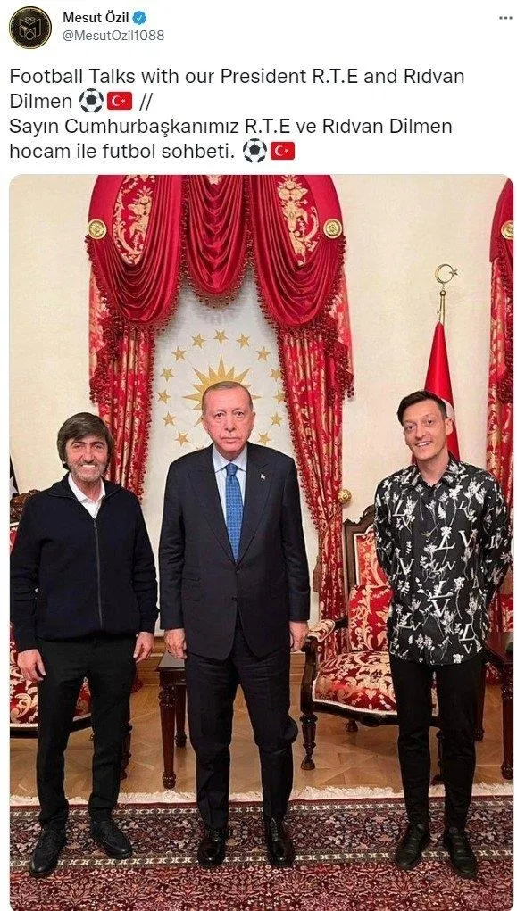 mesut-ozilden-baskan-recep-tayyip-erdogana-ziyaret-1636148840010.jpeg Mesut Özil'den Başkan Recep Tayyip Erdoğan'a ziyaret-1