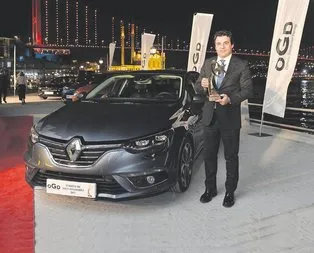 Renault zirveyi geri aldı