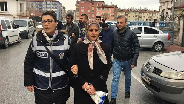 esrarengiz-cinayet-15-yil-sonra-aydinlatildi-iple-bogup-gomduler-3-saniga-agirlastirilmis-hapis-cezasi-1632245809755.jpeg Esrarengiz cinayet 15 yıl sonra aydınlatıldı! İple boğup gömdüler... 3 sanığa ağırlaştırılmış hapis cezası!-5