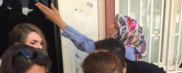 O çocuk gelecek dedi geldi! Evlat nöbetinde HDPlilere haykıran anne Ayşegül Biçer oğluna kavuştu