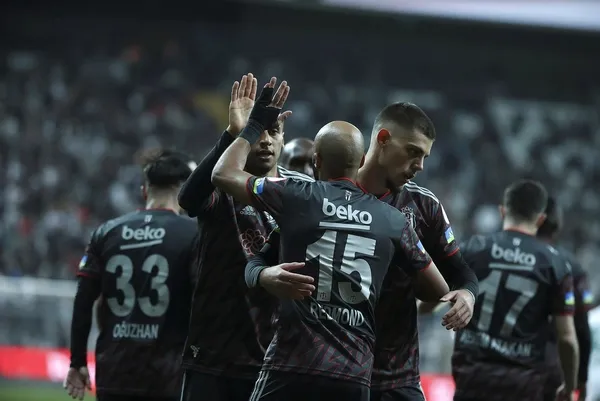 ziraat-turkiye-kupasinda-5-tur-eslesmeleri-belli-oldu-iste-galatasaray-fenerbahce-besiktas-ve-trabzonsporun-ra-1668169778144.jpeg Ziraat Türkiye Kupası'nda 5. tur eşleşmeleri belli oldu! İşte Galatasaray, Fenerbahçe, Beşiktaş ve Trabzonspor'un rakipleri...-4