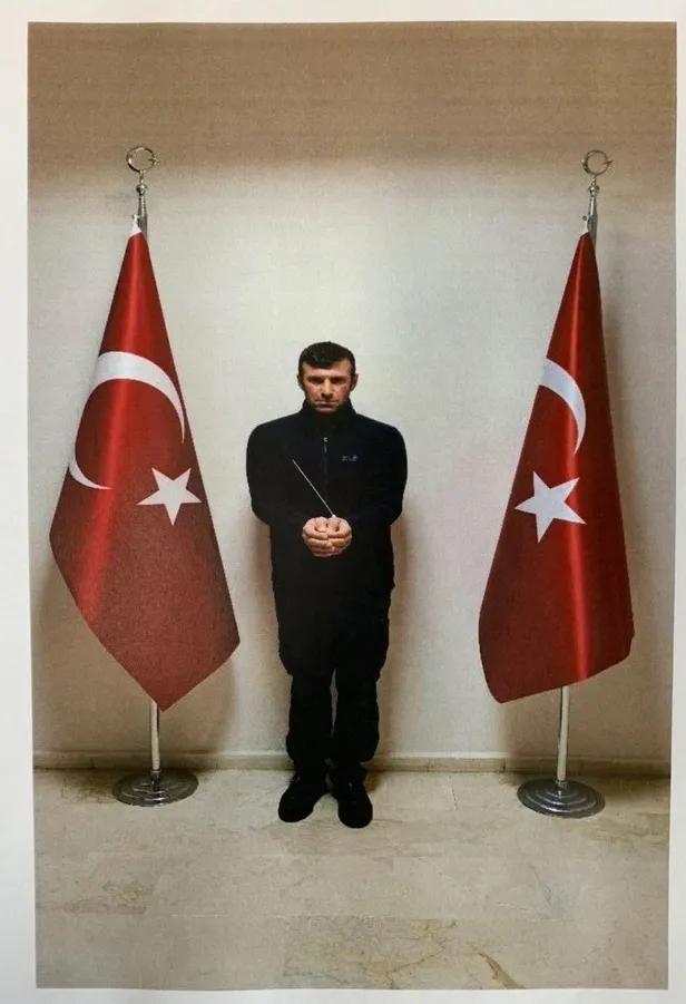Son dakika: MİT, PYD/YPG'nin sözde tugay komutanı terörist İbrahim Babat'ı Suriye'de yakalayarak Türkiye'ye getirdi-3