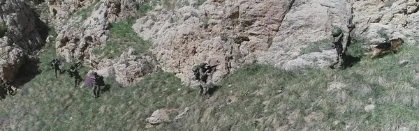 agri-dogubayazitta-hudut-kartallari-ramazan-bayraminda-da-724-nobette-1620975860842.jpg Ağrı Doğubayazıt'ta hudut kartalları Ramazan Bayramı'nda da 7/24 nöbette-2