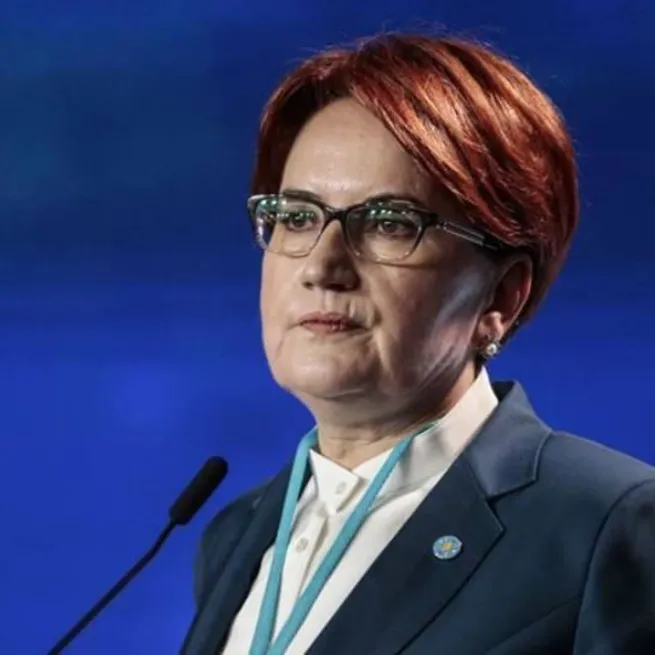 Meral Akşener, PKK elebaşlarının desteği sorulunca kıvırmaya çalıştı: Üçkağıt olduğunu düşünüyorum