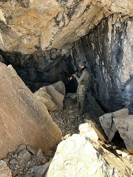 Son dakika: Hakkari'de çok sayıda PKK mühimmatı ele geçirildi-2