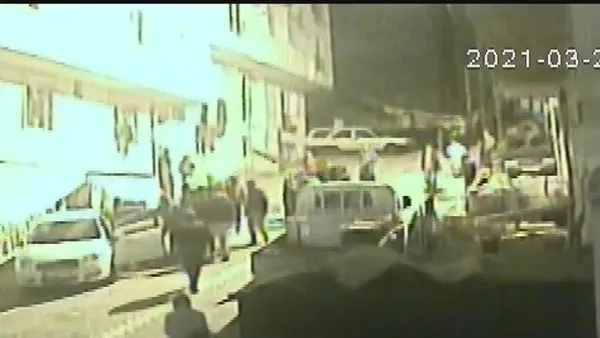 son-dakika-2-cocuk-annesi-22-yasindaki-genc-kadinin-talihsiz-olumu-bir-anda-kendisini-yerde-buldu-1616766726762.jpg SON DAKİKA: 2 çocuk annesi 22 yaşındaki genç kadının talihsiz ölümü! Bir anda kendisini yerde buldu-6