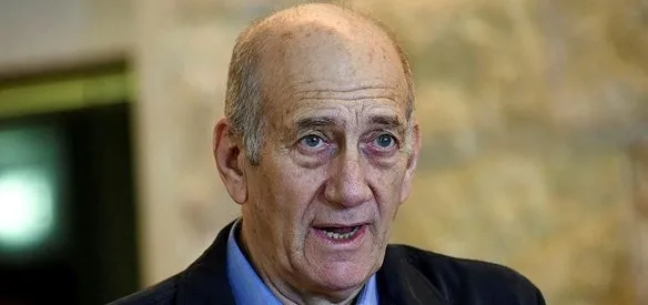 Eski İsrail Başbakanı Ehud Olmert, rüşvet almaktan 8 ay hapse mahkum edildi
