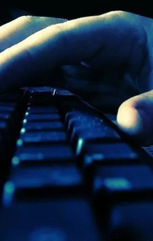 Geçmiş temizleme vaadiyle vurgun! Ünlü avukatın ismini kullandılar